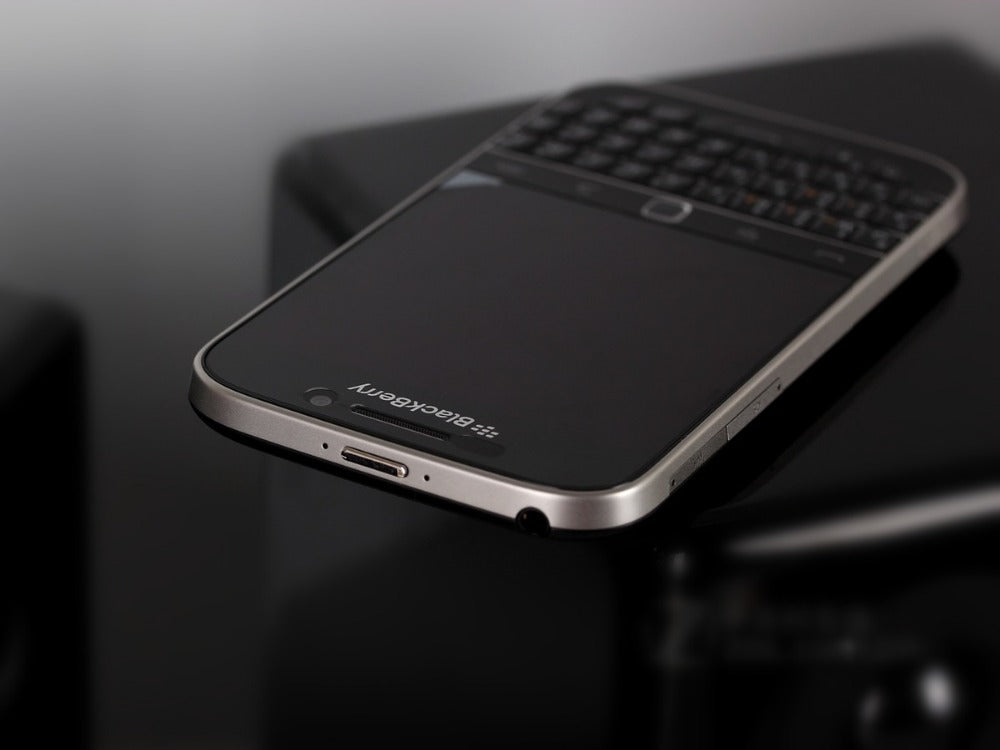 Blackberry Q20 Classic Original – Chinar Cart